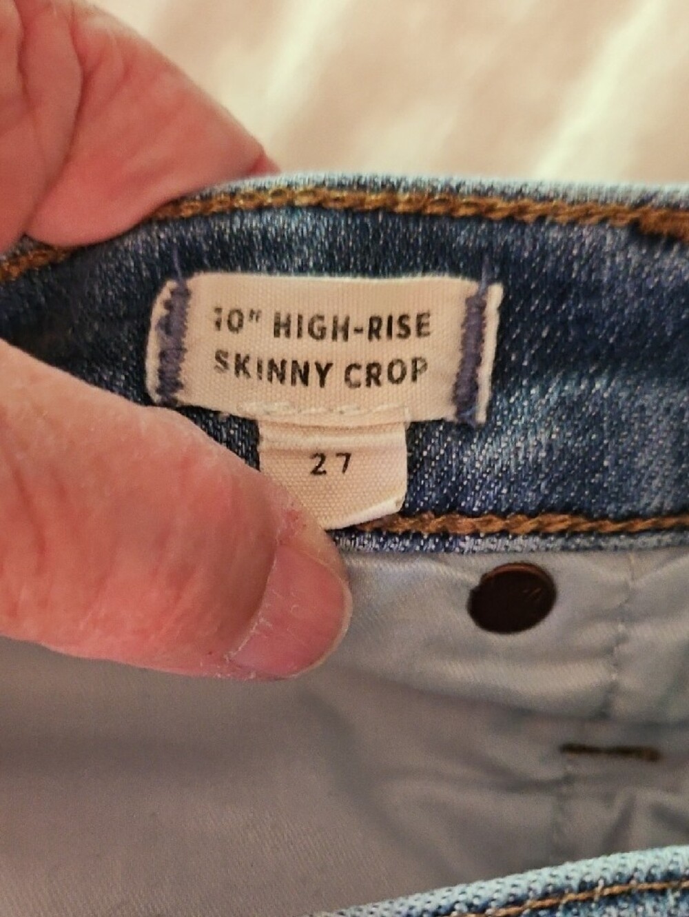 Madewell- 10" High Rise Skinny Crop Faded Denim- Size 27 - Picture 7 of 7